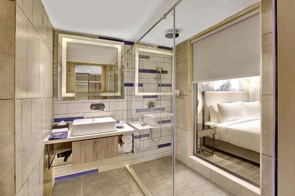 Park Inn by Radisson Surat — 3