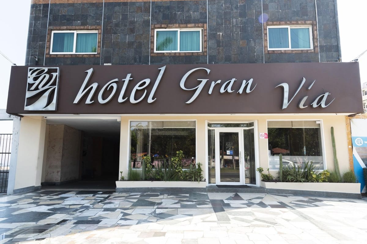 Hotel gran vía — 2