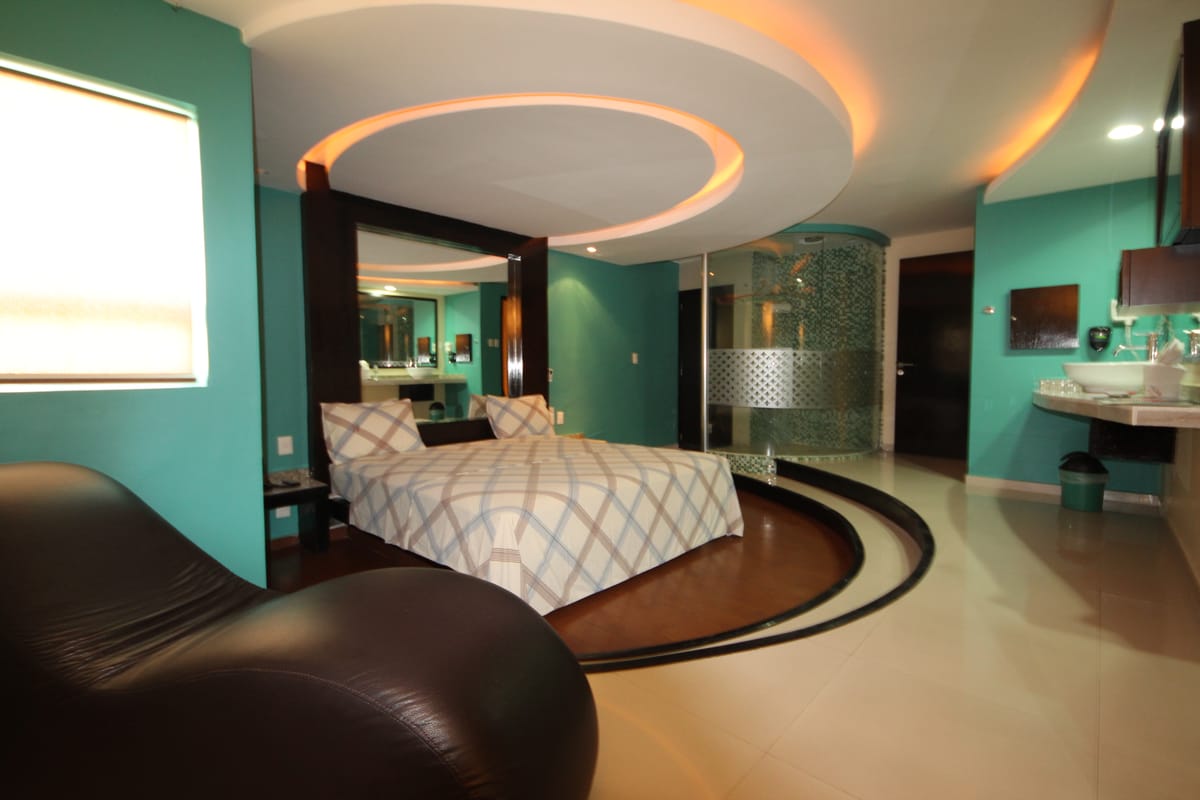 Suites XIU — 2